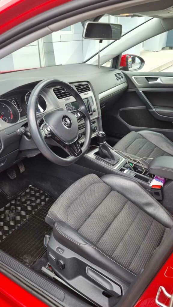 Požičovňa áut Lunycar - prenájom auta Volkswagen Golf VII